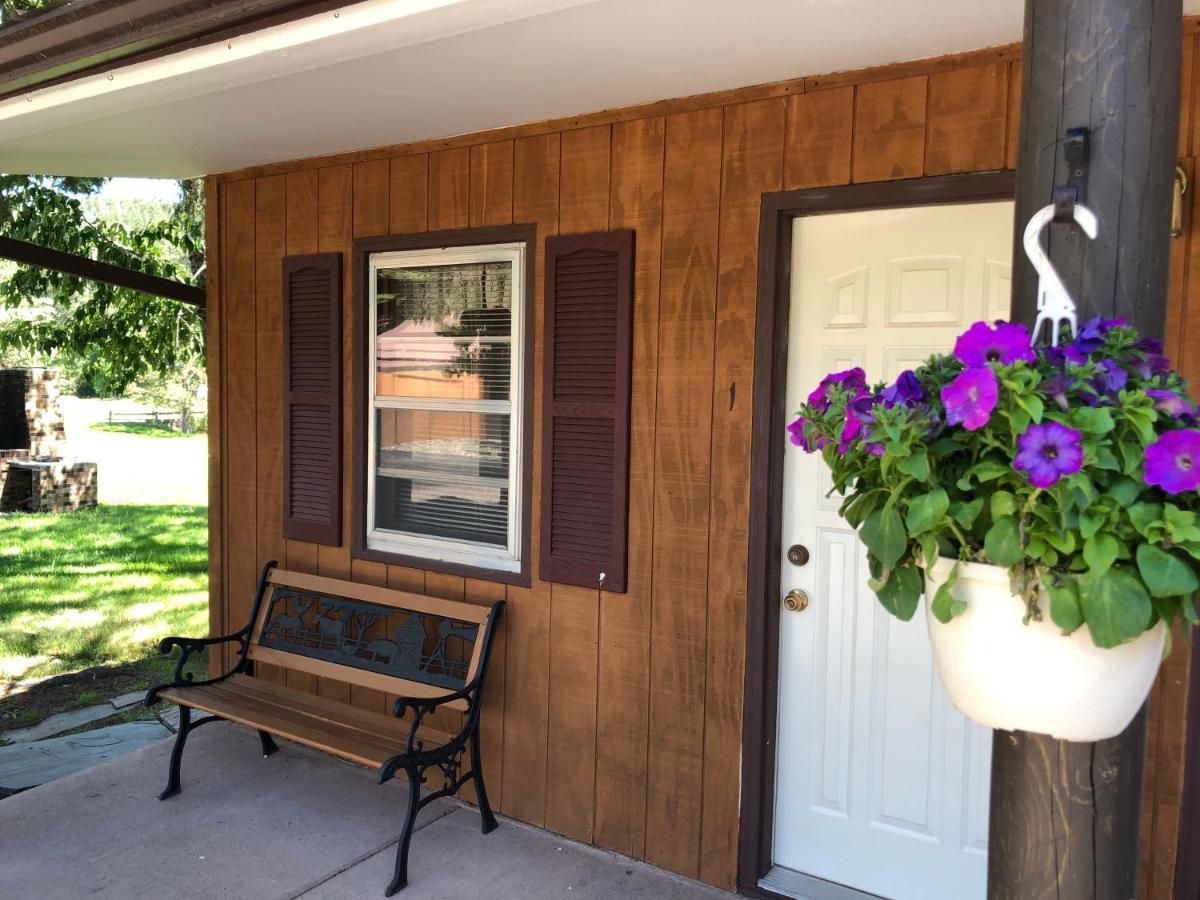 Spring Creek Inn Hill City Buitenkant foto