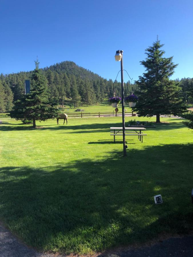 Spring Creek Inn Hill City Buitenkant foto