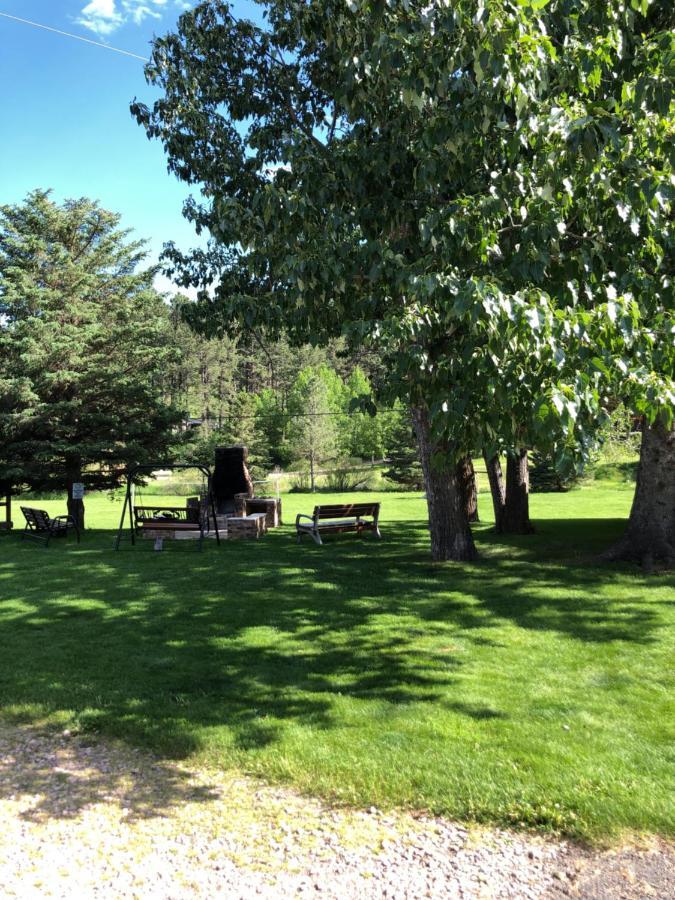 Spring Creek Inn Hill City Buitenkant foto
