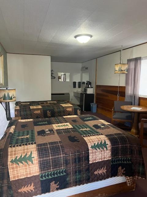 Spring Creek Inn Hill City Buitenkant foto