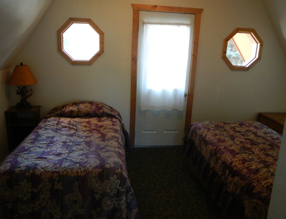 Spring Creek Inn Hill City Buitenkant foto